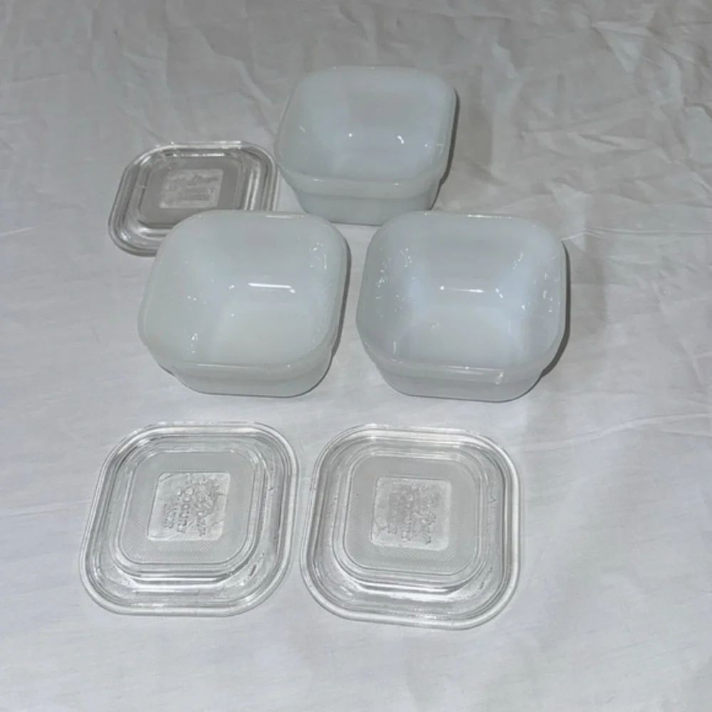 3 Vintage Fire King Balkan‎ Milk Glass Yogurt Maker Bowls Lids